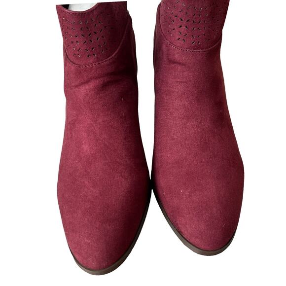 Violet & Red Jackson Lazer Cut Topline Ankle Boots Size 7.5 Burgundy Red NEW - Picture 5 of 11
